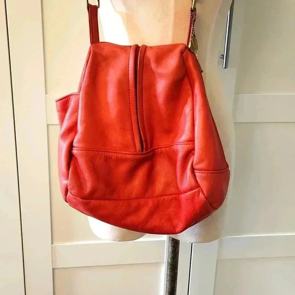 Victoria Leather Handbags - Red Victoria Leather Vintage Hobo bag